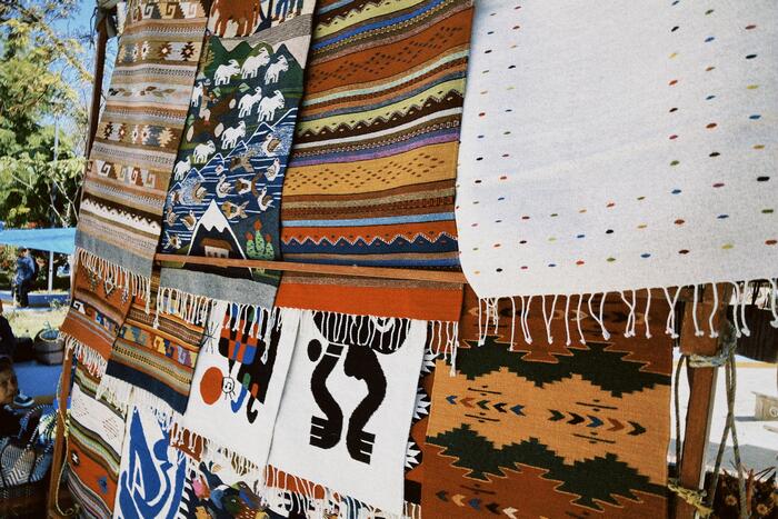 ＜伝統の織物＞