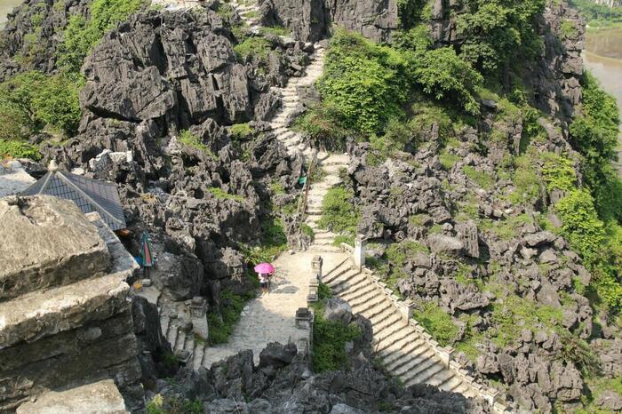 石灰岩で形成された地形