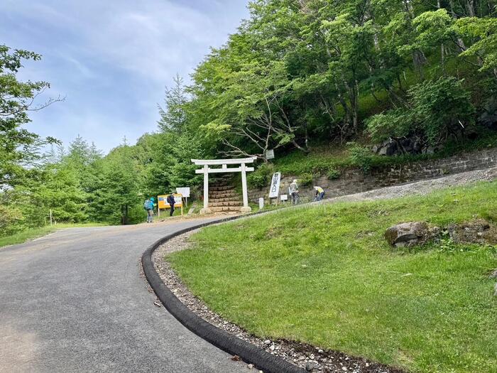 男体山　登山道　4合目