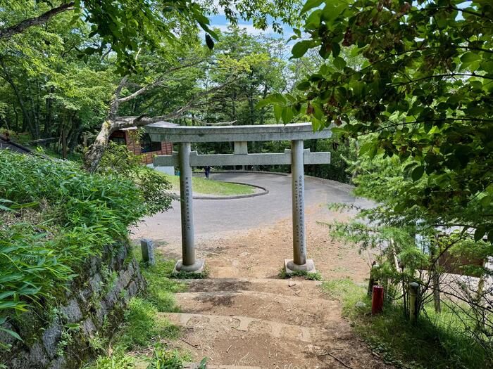 男体山　登山道　4合目