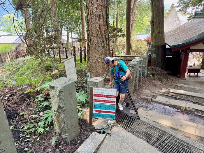 男体山　登山道　登拝門