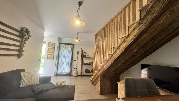 宿泊したのは1階がリビング、キッチン、2階は寝室タイプ。専用の庭付きでした