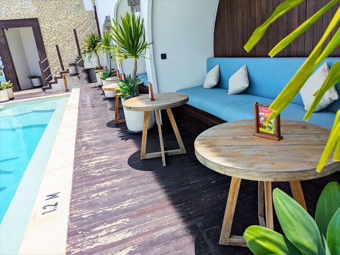 Kliveデッキ　プールサイド