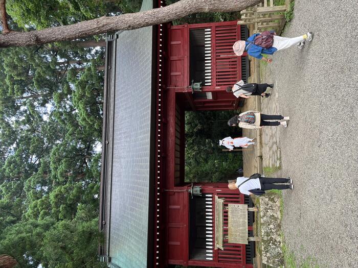 ＜山伏ガイドさんと参拝＞