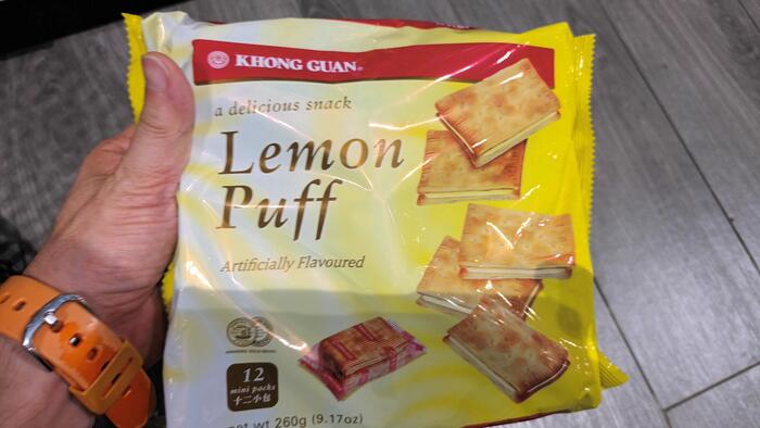 コン・グアンのレモンパフ