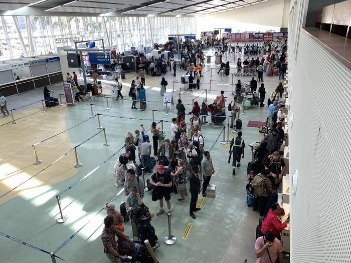 搭乗3時間より前にオープンしていたカウンター