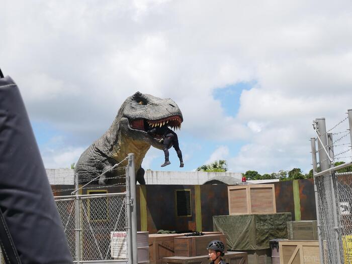 T-REXに食べられるナビゲーター