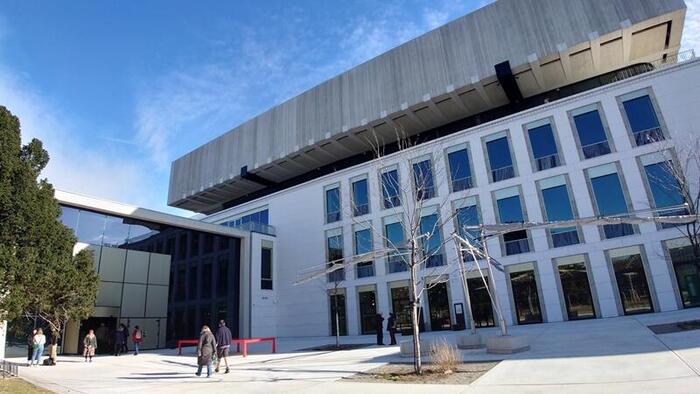 ウィーン・ミュージアムのファサードは現代的