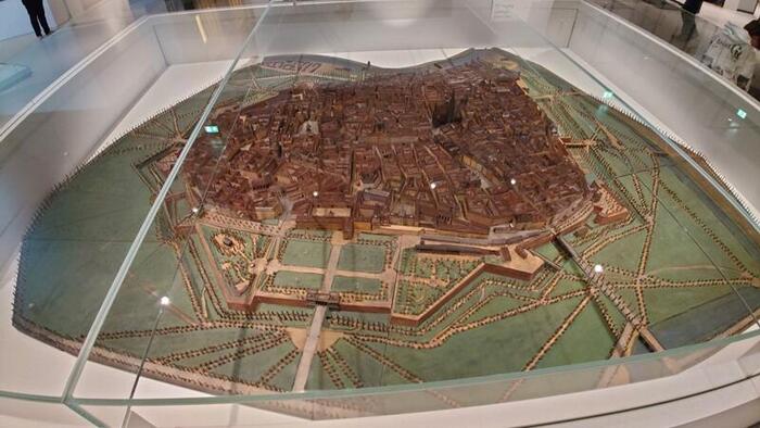 市壁があったころのウィーンの模型
