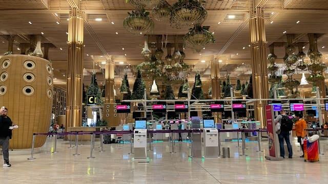 ケンペゴウダ空港（ベンガルール）