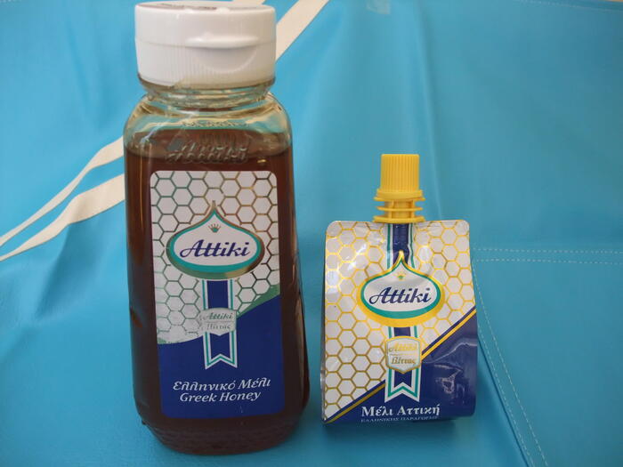 ＜ギリシャのはちみつは、タイム、樫、松、オレンジなど日本とは違う味が魅力＞