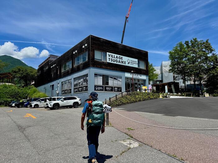 白馬岳　日本百名山　栂池高原駅　栂池ゴンドラリフト　長野県　富山県