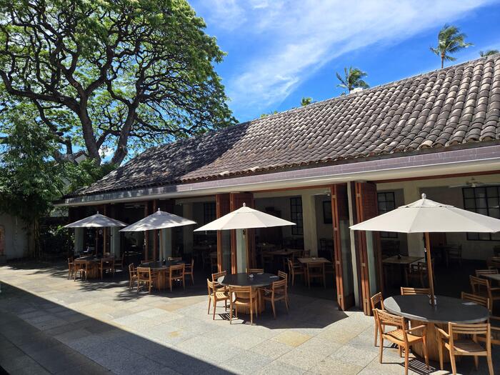 ＜カフェの外観＞