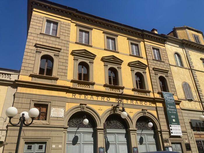 ペトラルカ劇場