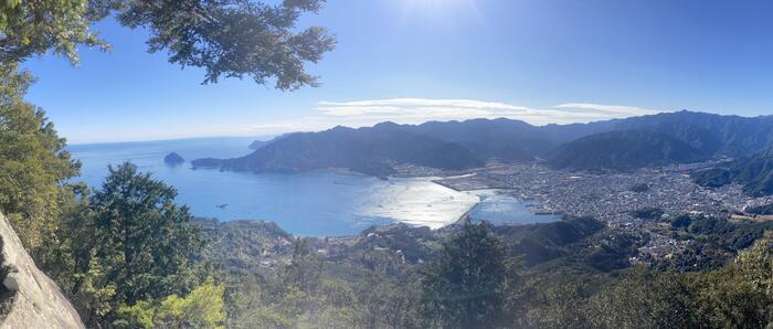 尾鷲湾が一望できる天狗倉山山頂