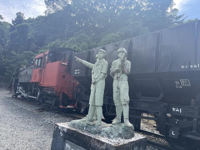 かつて直方駅前に設置されていた坑夫像