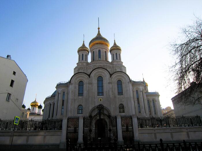 教会の敷地には、大きい教会