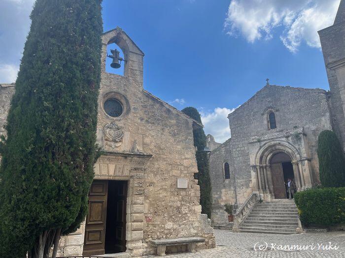 レ・ボー・ド・プロヴァンス町中