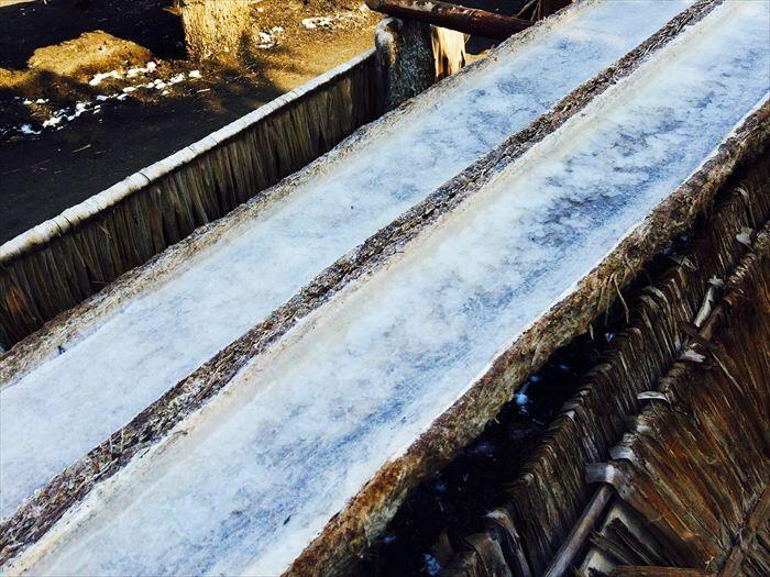 クサンバの塩天日濃縮