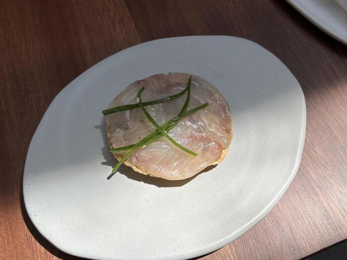 魚のトスターダ（コースの一部）