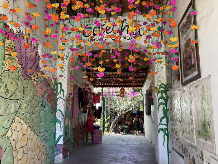 マーケットの入り口