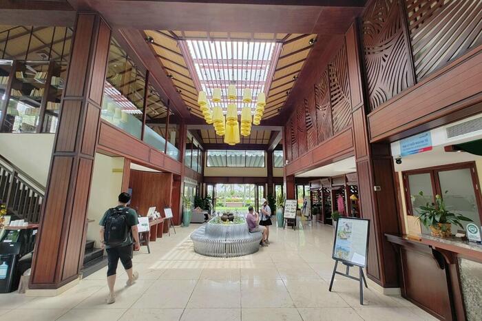 シルクセンスホイアンリバーリゾート　ホテルの内観