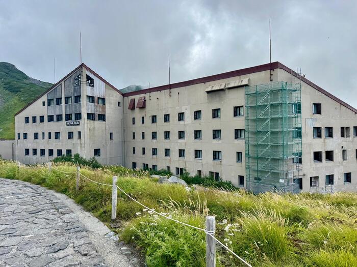 立山　立山連峰　雄山　日本百名山　日本三霊山　立山黒部アルペンルート　室堂　ホテル立山