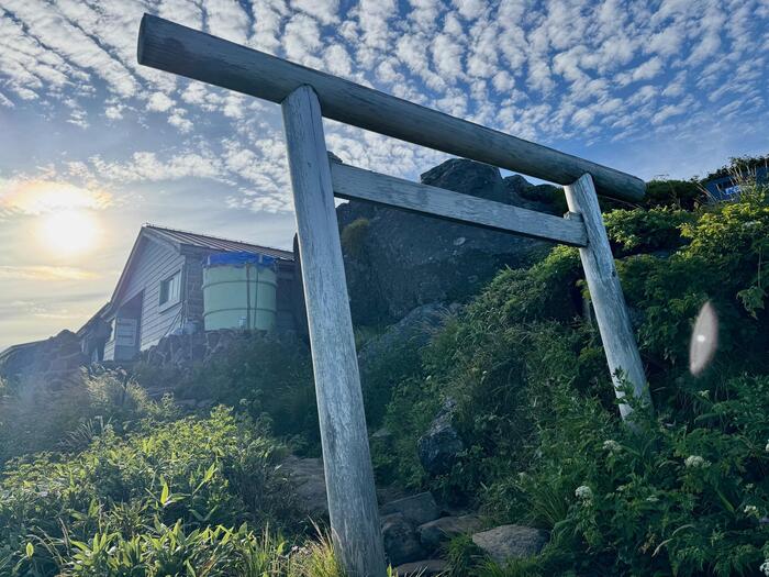 鳥海山　秋田県　山形県　日本百名山　花の百名山　御浜小屋