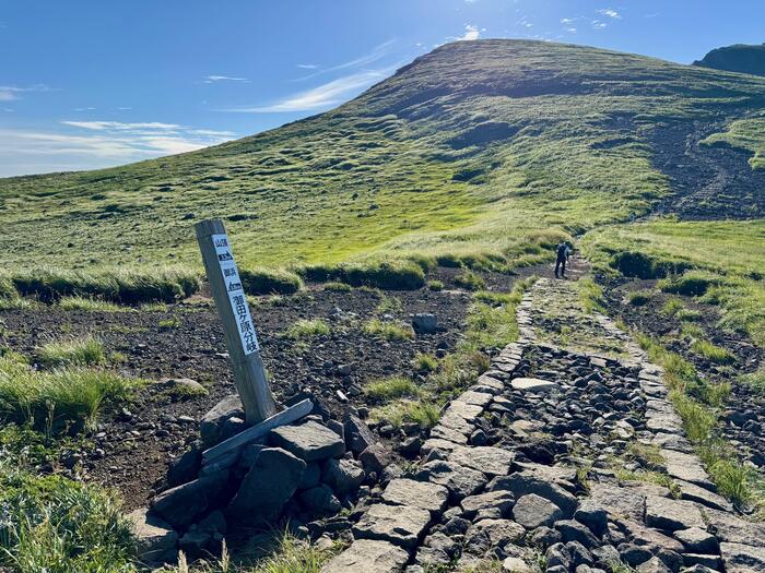 鳥海山　秋田県　山形県　日本百名山　花の百名山