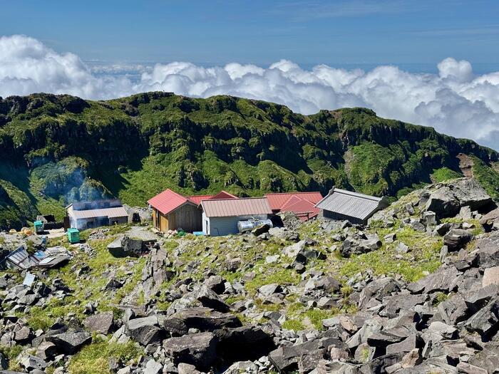 鳥海山　秋田県　山形県　日本百名山　花の百名山　鳥海山大物忌神社・御本社