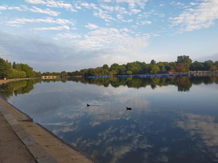 ハイドパーク　サーペンタインレイク.jpg