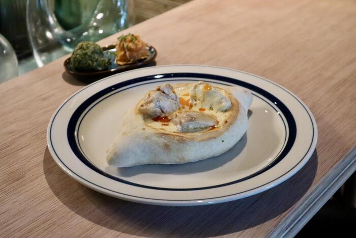 シュクメルリと合わせたハチャプリ