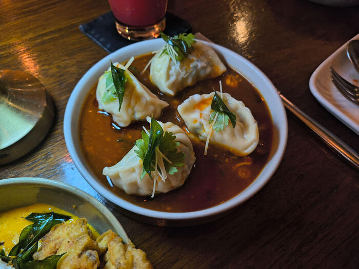 Hujan Locale　プリプリのロブスターがぎっしり詰まった餃子