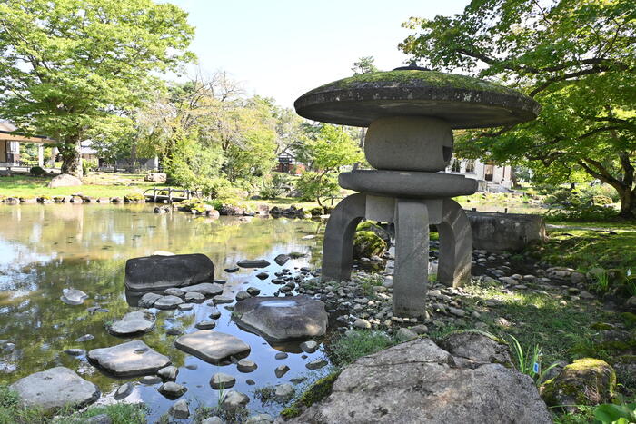 国内最大級の雪見灯篭