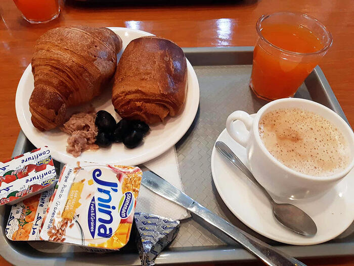 Hôtel Rosaの朝食