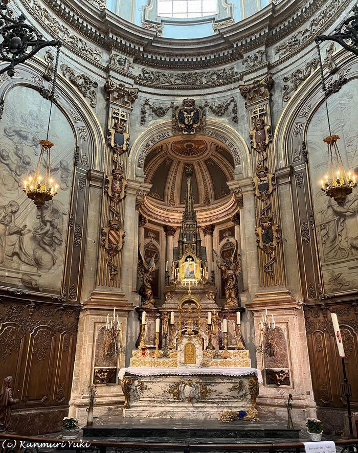 カンブレ大聖堂に置かれた『恵みの聖母』イコン