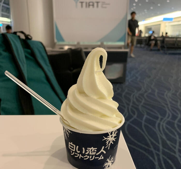 白い恋人のアイスクリーム　ラウンド