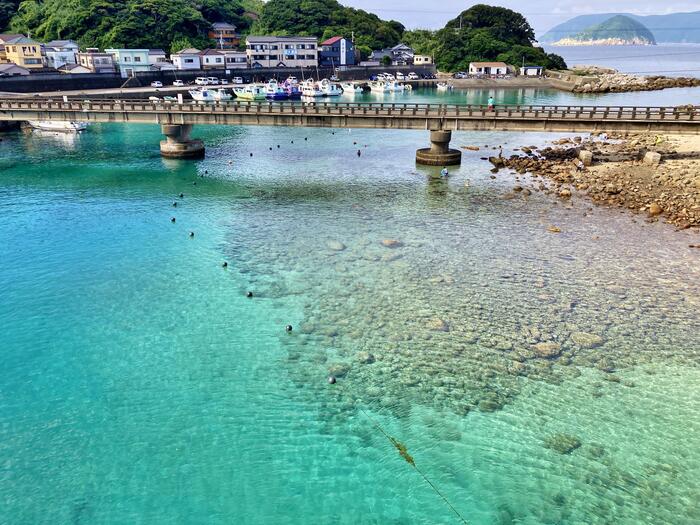高知・柏島のエメラルドの海
