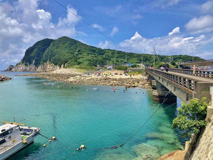 ちなみに柏島四国の本土側とは数十メートルほどしか離れていないため、橋で簡単に渡ることができます