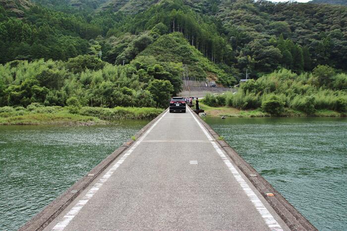 沈下橋といえば、欄干のない橋