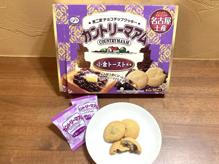 カントリーマアム 小倉トースト風味のパッケージと中身