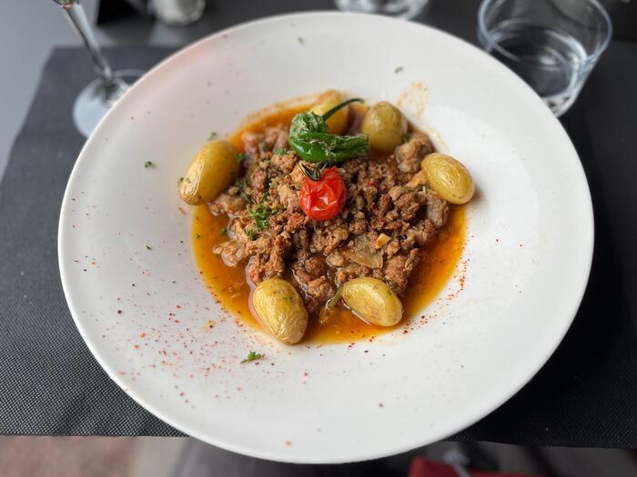 バスクを代表する郷土料理アショア(axoa)