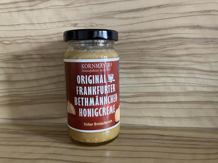 KORNMAYERs（コルンマイヤーズ）の「ベートメンヒェンハチミツクリーム」