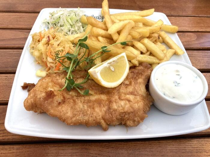 食べ応えたっぷりのタラのフライ