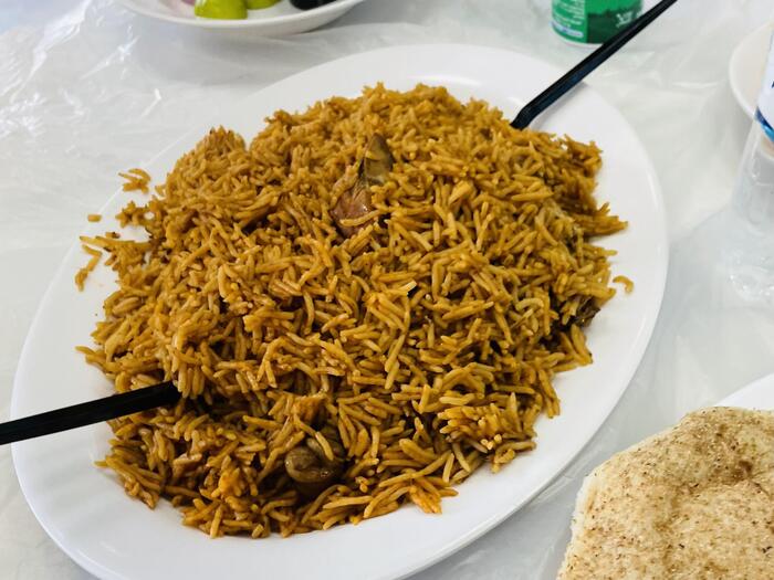 細長く、炊き上げたあともパラパラとしたバスマティライス