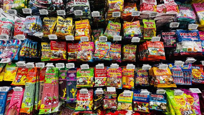 他にもグミもおすすめ。HARIBOを筆頭にメーカーも種類も豊富です