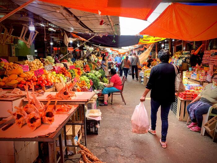 パラグアイ最大の屋外市場メルカド・クワトロ