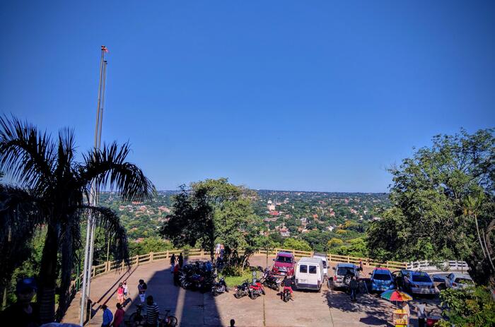 セロ・ランバレー 