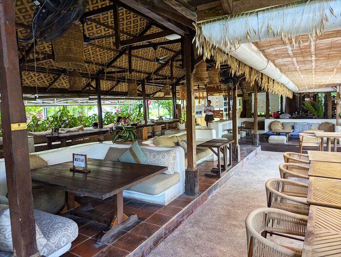 マナキッチン・客席