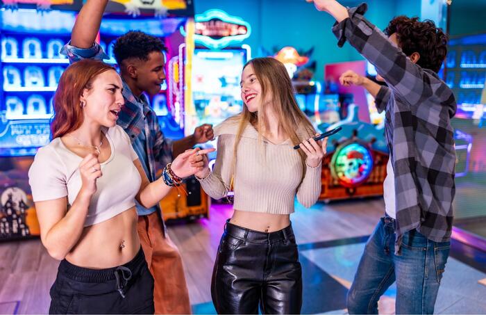 お友だちとワイワイするのは楽しいです